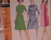 Vintage Sewing Pattern 1960s Shift Dress with or without a Belt