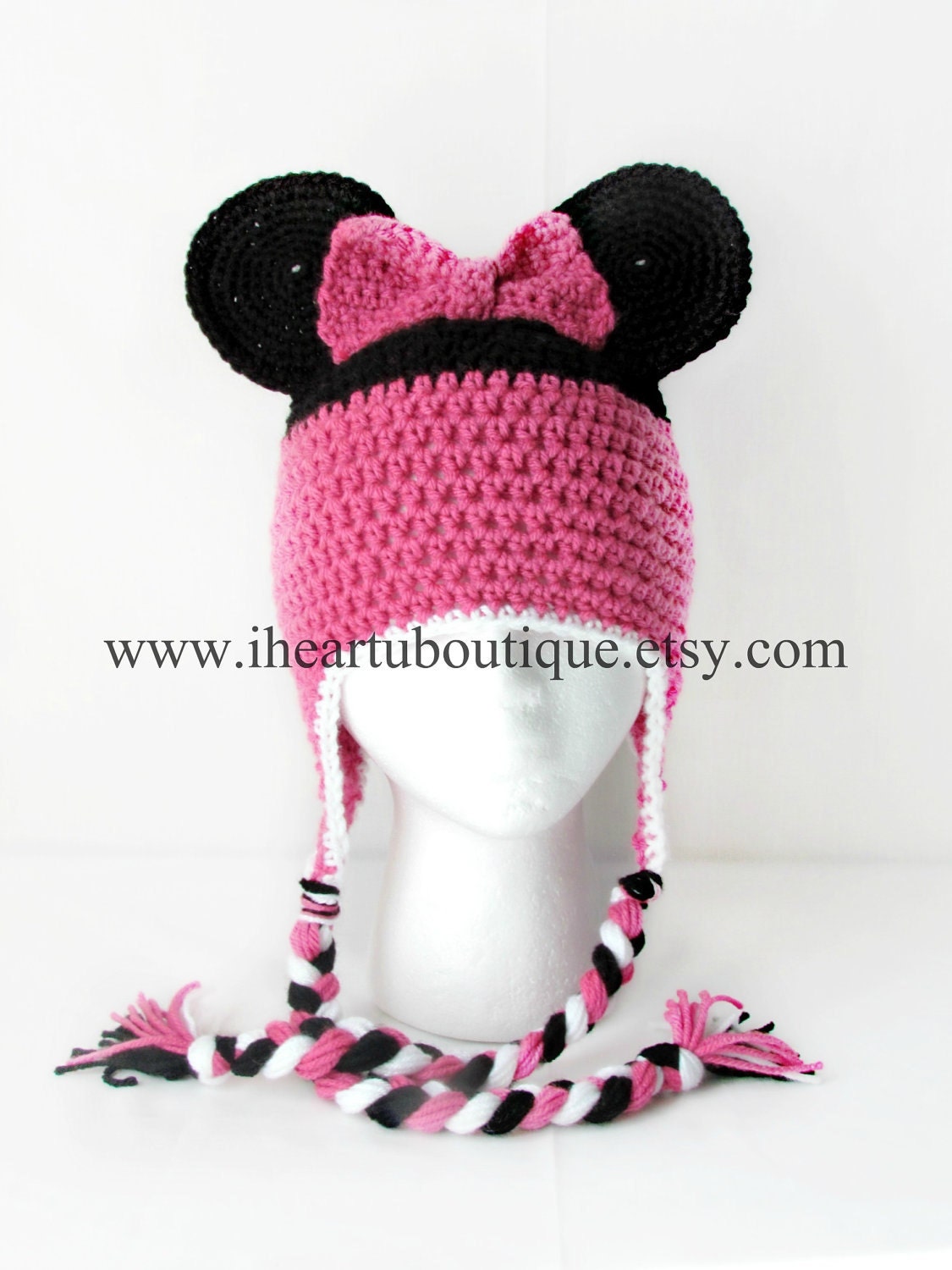Minnie Mouse inspired crochet hat