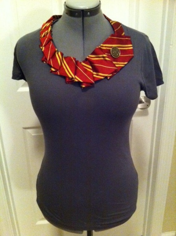 Harry Potter shirt - tie collar - Size L