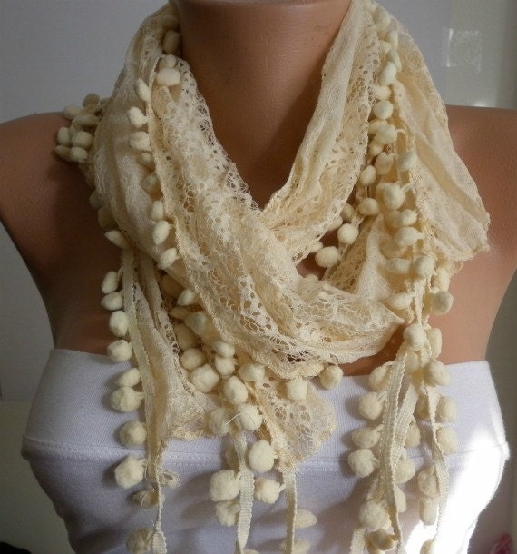 Yellow Scarf  -    Cowl with Lace Edge