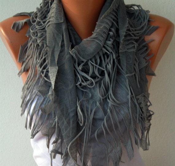 Gray Shawl Scarf - Cowl Scarf - fatwoman