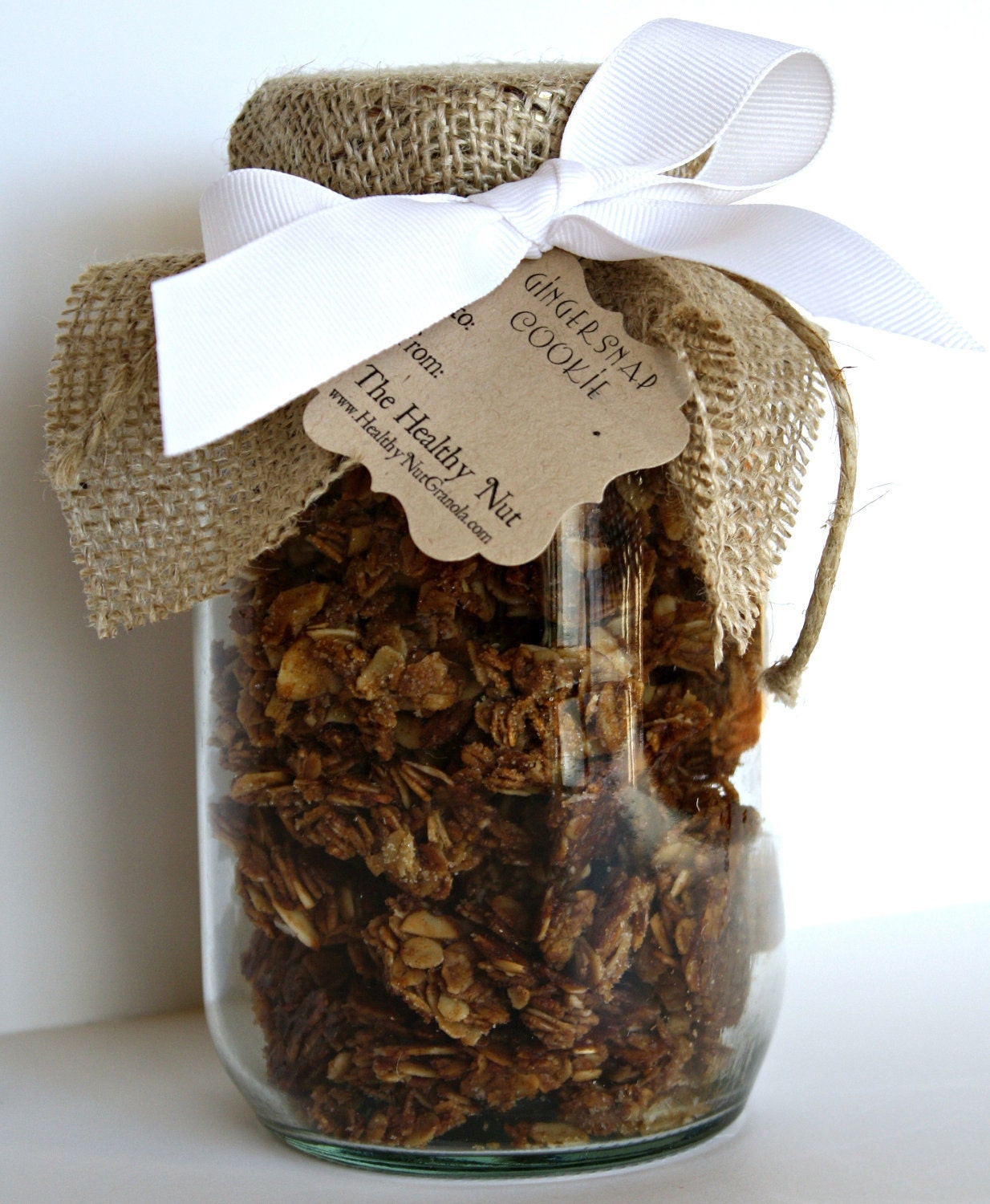 Gingersnap Cookie Gourmet Granola Gift Jar - All natural & vegan - almonds, ginger, molasses, oats 1 Qt jar