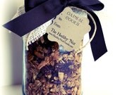 Oatmeal Cookie Gourmet Granola Gift Jar - all natural & vegan - pecans, almonds, oats, cinnamon 1 Qt jar