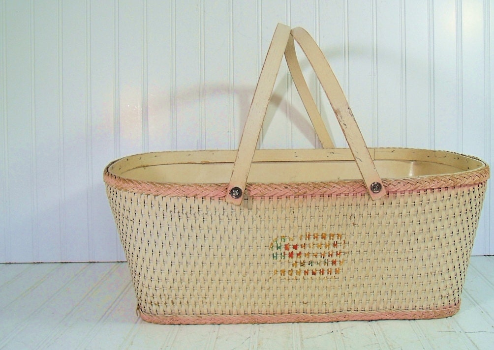 Ivory Wicker and Wood Baby Basket - Vintage Original Chippy Paint - Ready for Repurposing