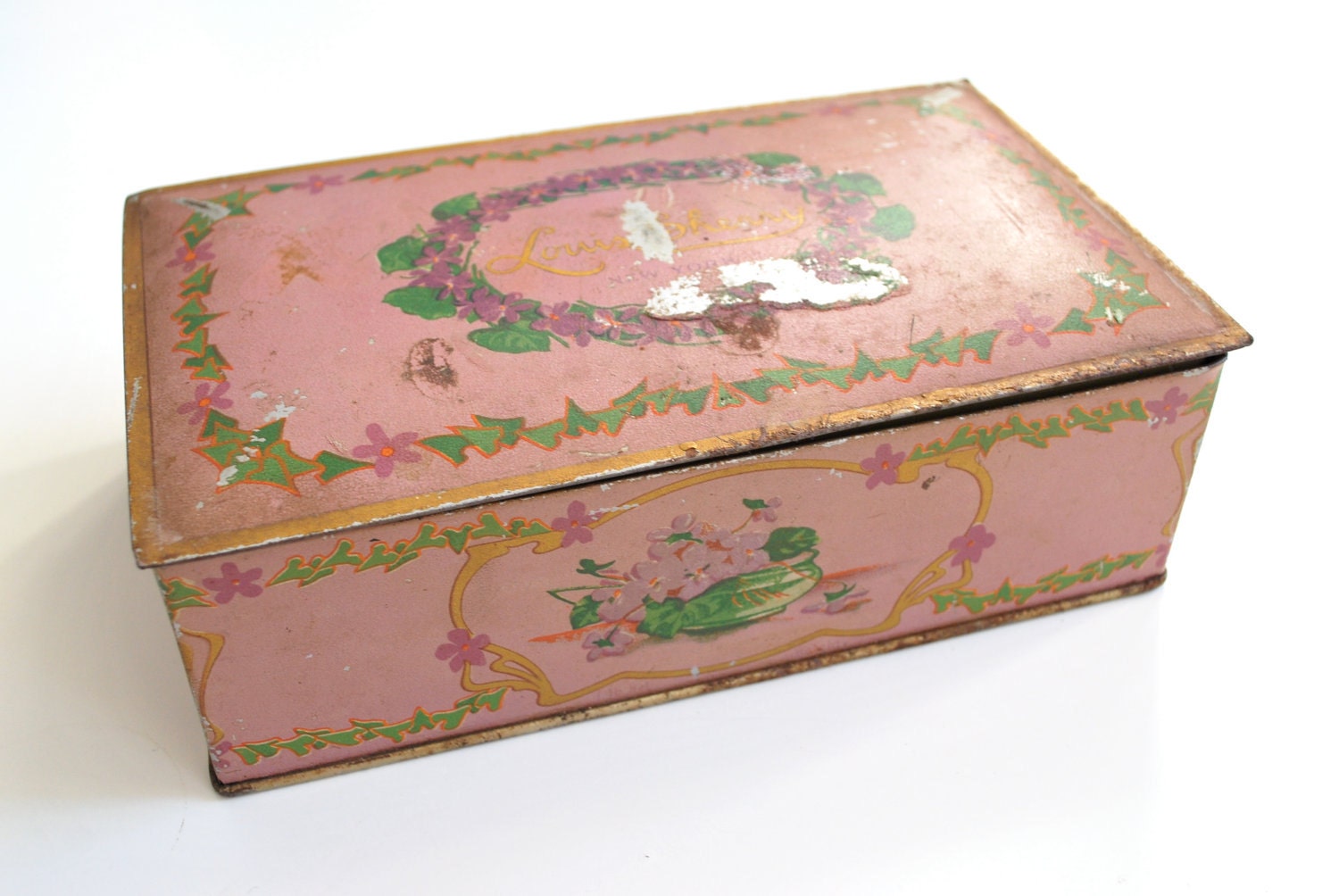 Dusky pink vintage tin box with art deco flowers, New York