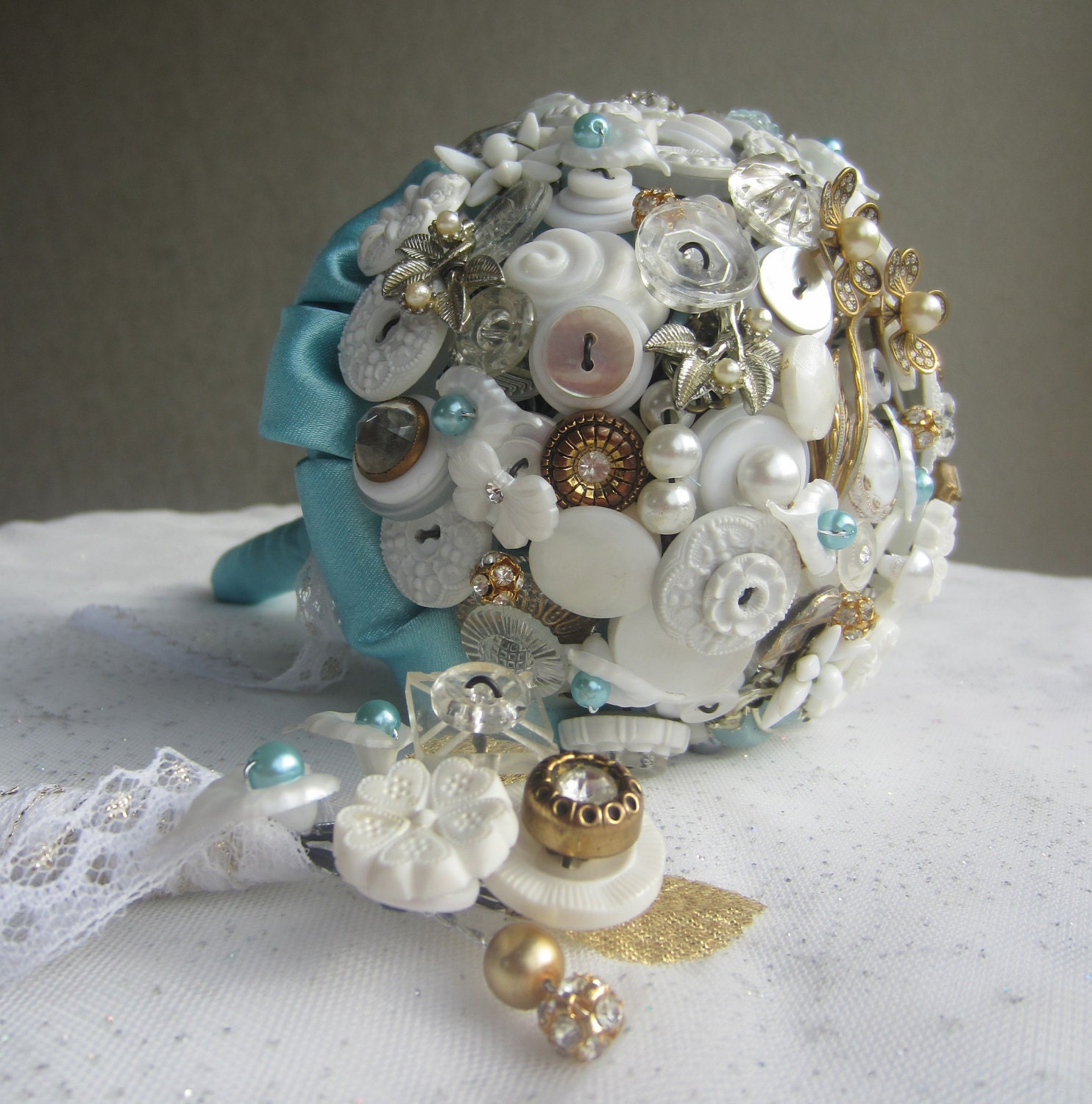 Button Bouquet  "Tiffany's Treasure" made with jewellery and buttons with Buttonhole Bridal Wedding
