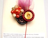 Lucky Brooch:Dreaming of Paris