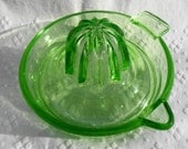 VINTAGE Federal Glass Green Depression Glass Juicer