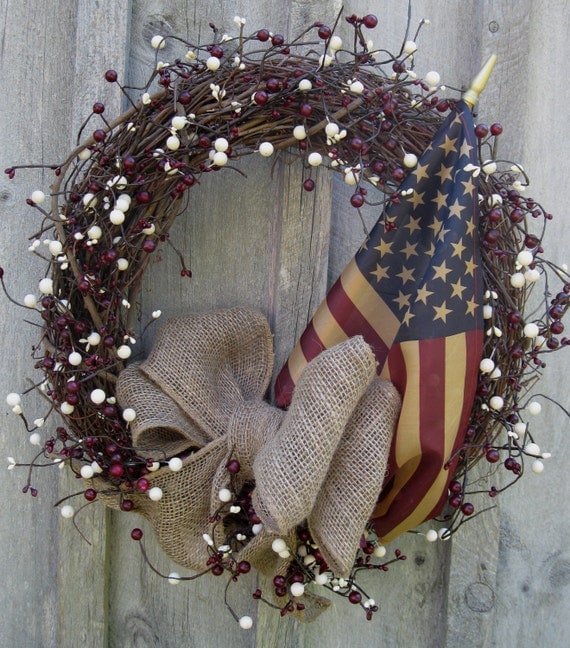 Americana Wreath, Patriotic Wreath, Burlap Bow. Rustic, Berries,Tea Stained Flag
