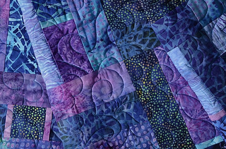 APRIL Lap Quilt