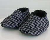 soft-soled baby shoes, houndstooth check