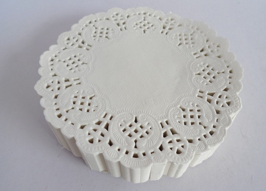 250 French Lace Paper Doilies - Doily - 5.5" diameter - Cream Color