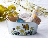 Personlized Gift Basket - LivingTreeSoaps