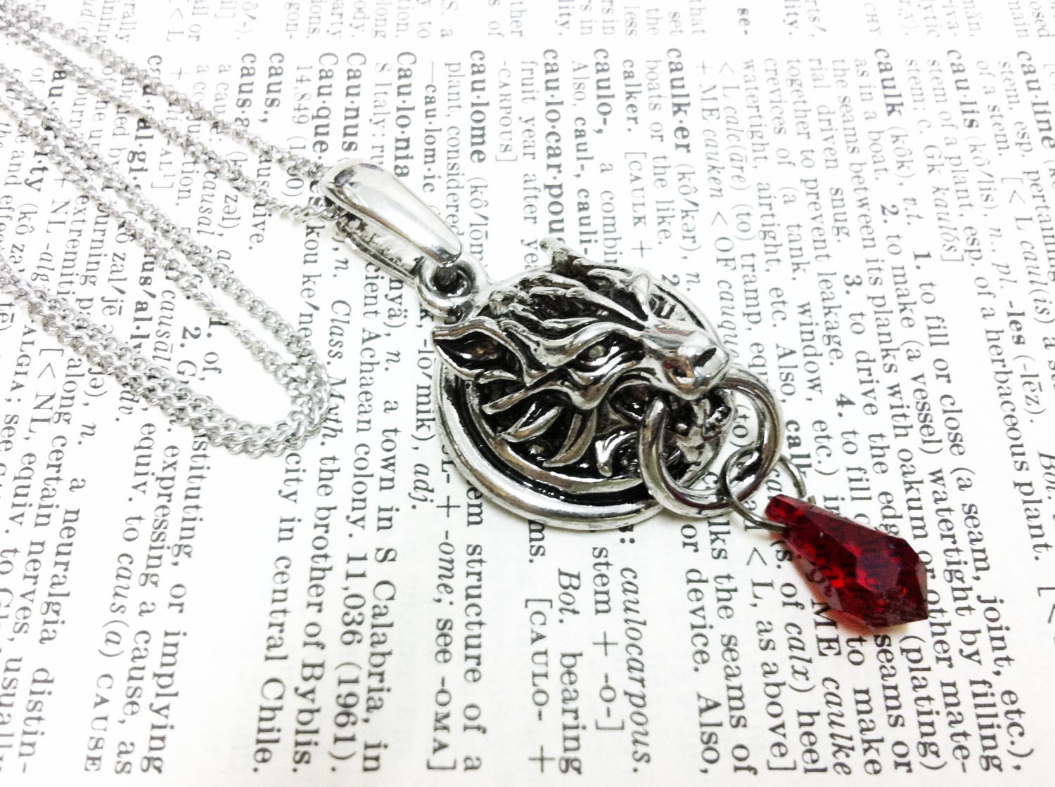 Fenrir (Final Fantasy VII) - Timber Wolf Necklace - Cloud - Final Fantasy Jewelry