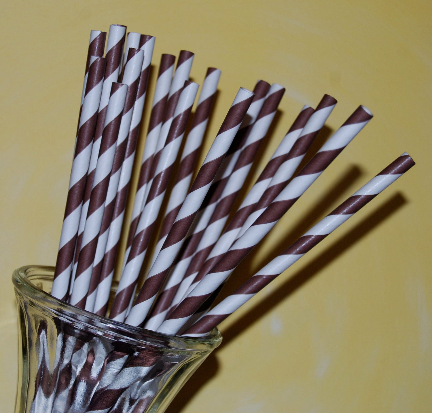 25 chocolate brown barber stripe paper drinking straws - with FREE DIY flags / pendants.  See also - "Personalized" flags option.