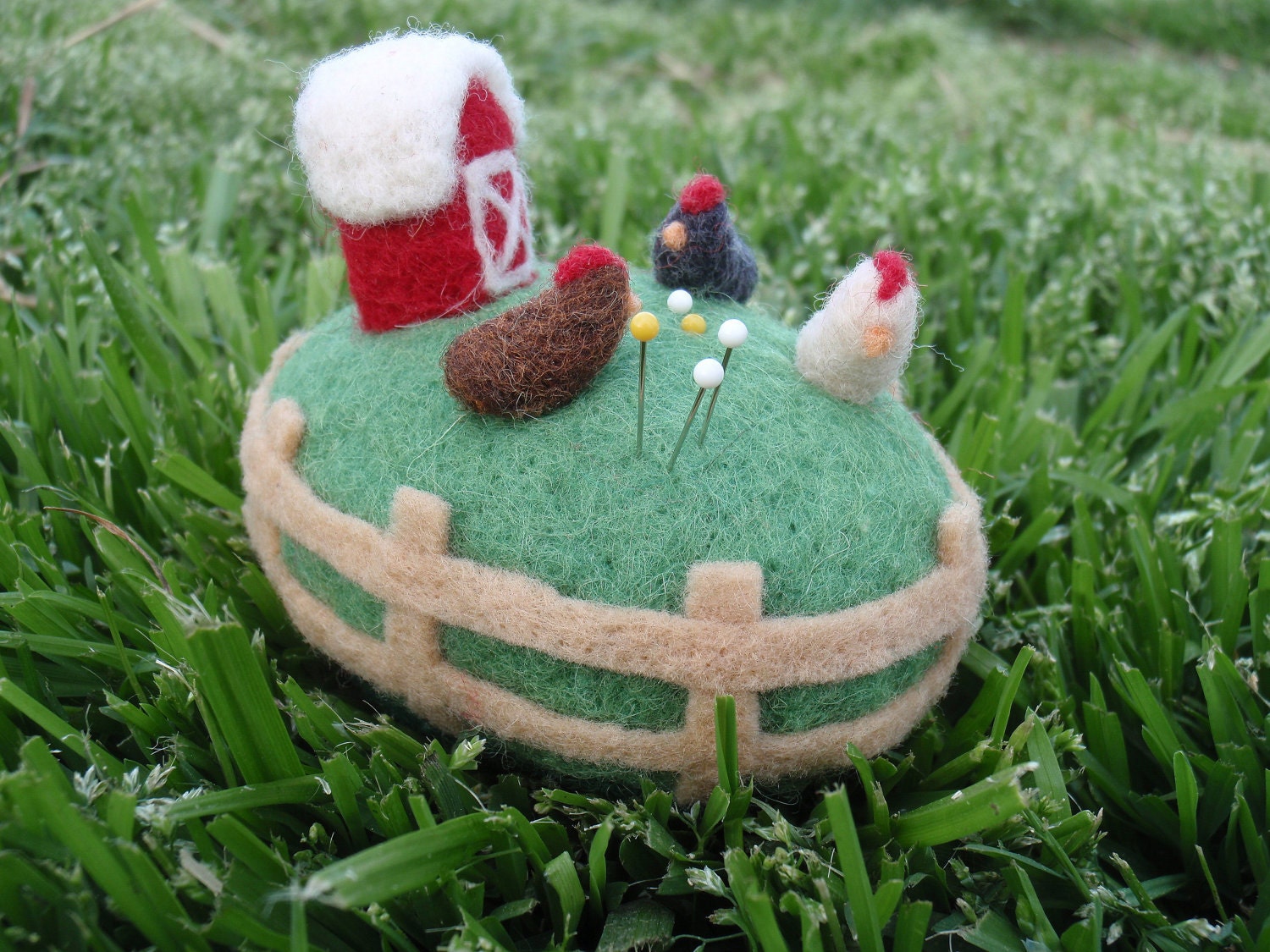 Three Little Hens Pin Cushion - Needle Felted Wool Sculpture - MADE TO ORDER