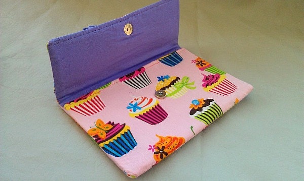 Cupcake Wallet with Pastel Purple interior and Double layered Bow