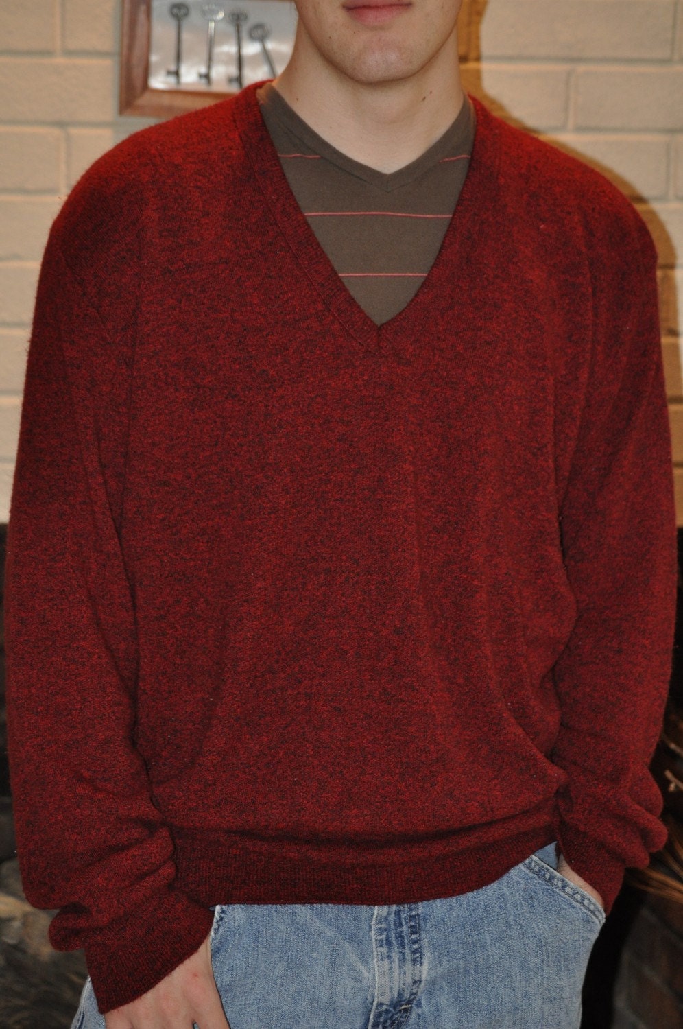 Red Pullover