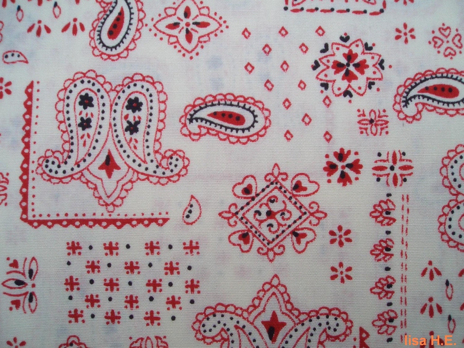 SALE - Red and black amoeba, on white, 1 yard, pure cotton fabric