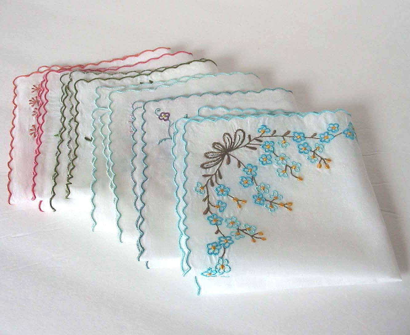 CUSTOM Embroidered HANDKERCHIEF for Weddings, Celebrations, Mom's Gift - Made to Order