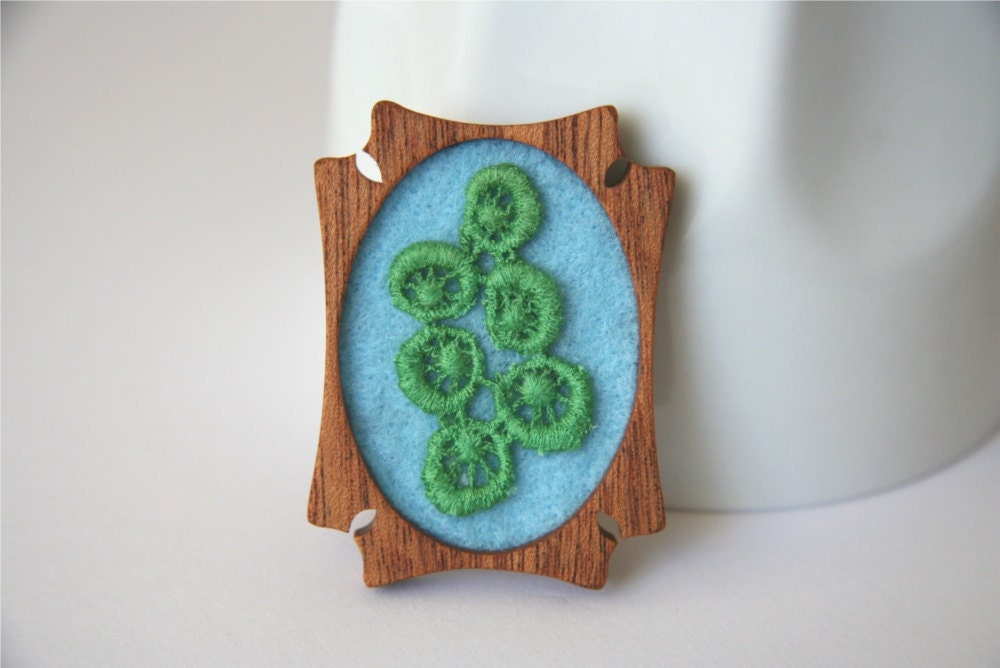 Emerald Green Vintage Lace on Sky Blue Felt Wooden Brooch, Lace and Mahogany Series