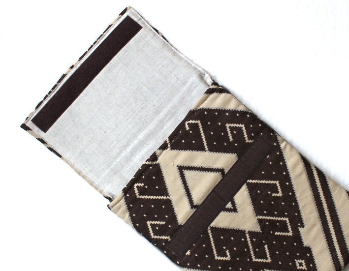 iPad 2 or 3 case. ipad bag. ipad cover. ipad sleeve. Tribal geometric ornament print zigzag unisex milk and chocolate