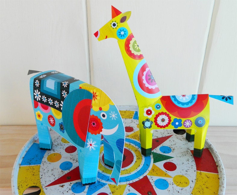 Party animals paper craft kit.