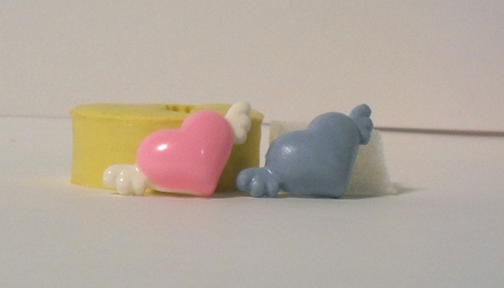 Heart with wings DE105- Flexible Silicone Mold - Crafts, Jewelry, Resin, PMC, Soap, Food, Scrapbooking, Polymer Clay, Push Mold