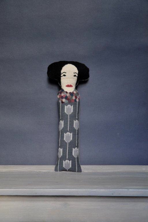 Geisha in Necklace /  handmade, needlepoint