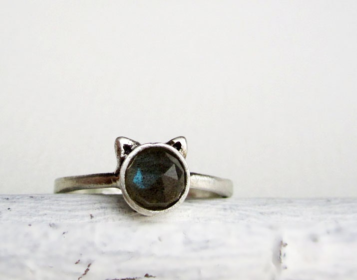 Gray Cat Ring, Labradorite Sterling Silver Ring, MADE TO ORDER