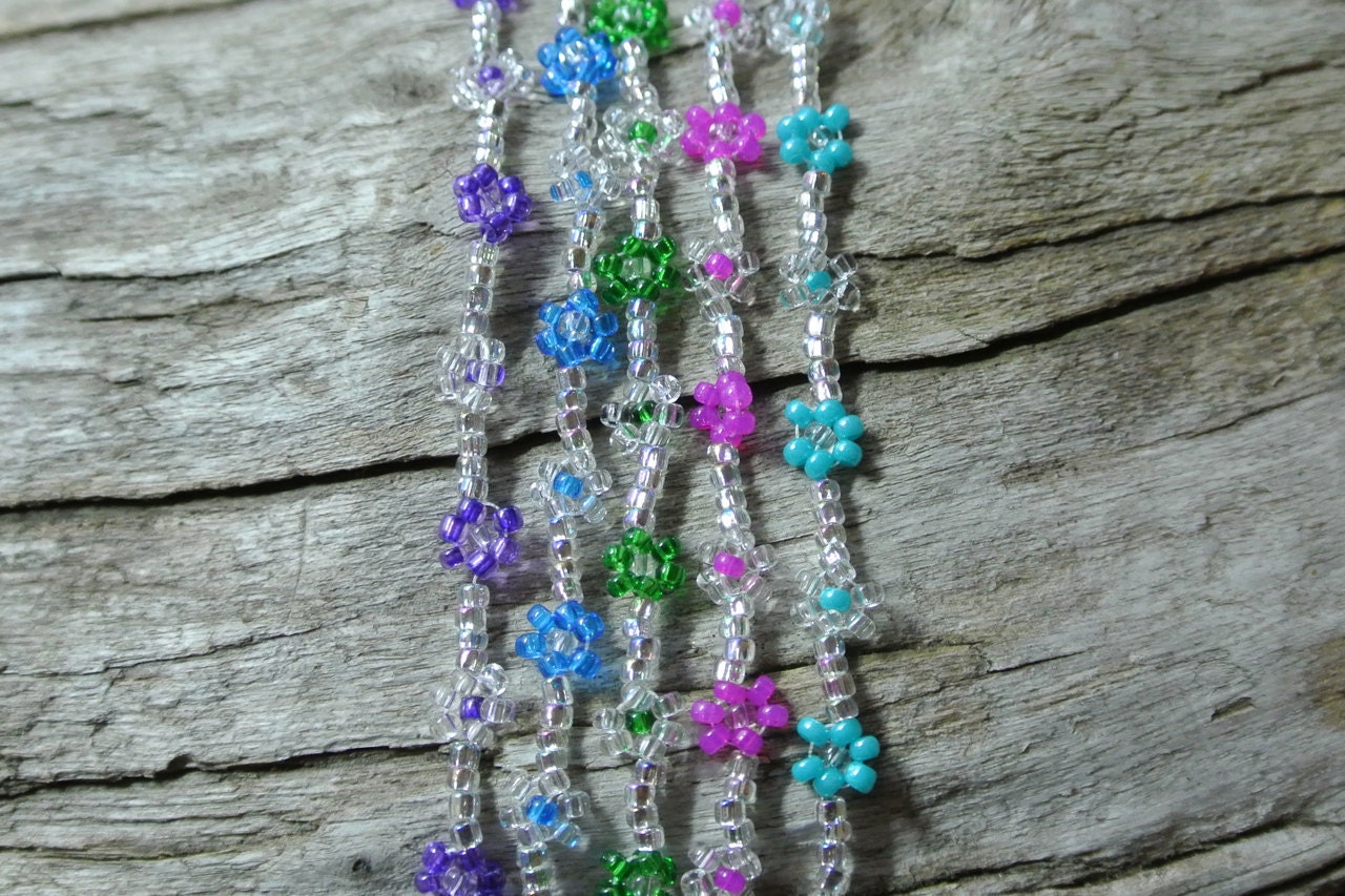 Spring Flowers Daisy Chain Bracelet - Stacking Bracelet