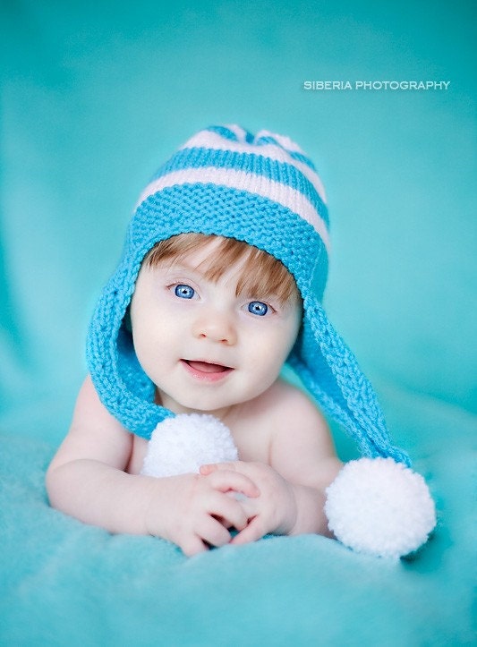 Baby blue knit hat 3-6 months