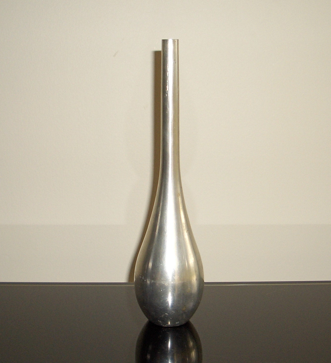 Vintage Royal Holland DAALDEROP KMD Pewter Vase - Holland