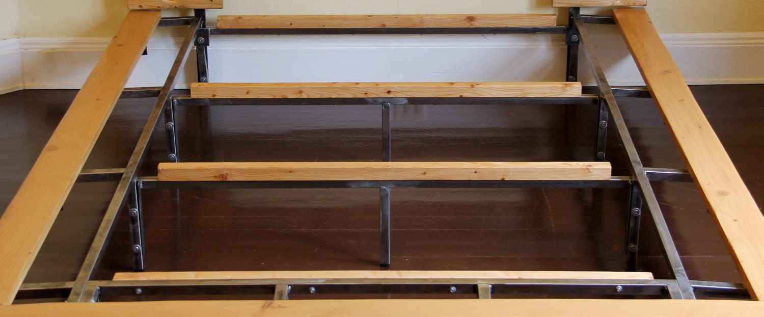 PacificDrift Platform Bed