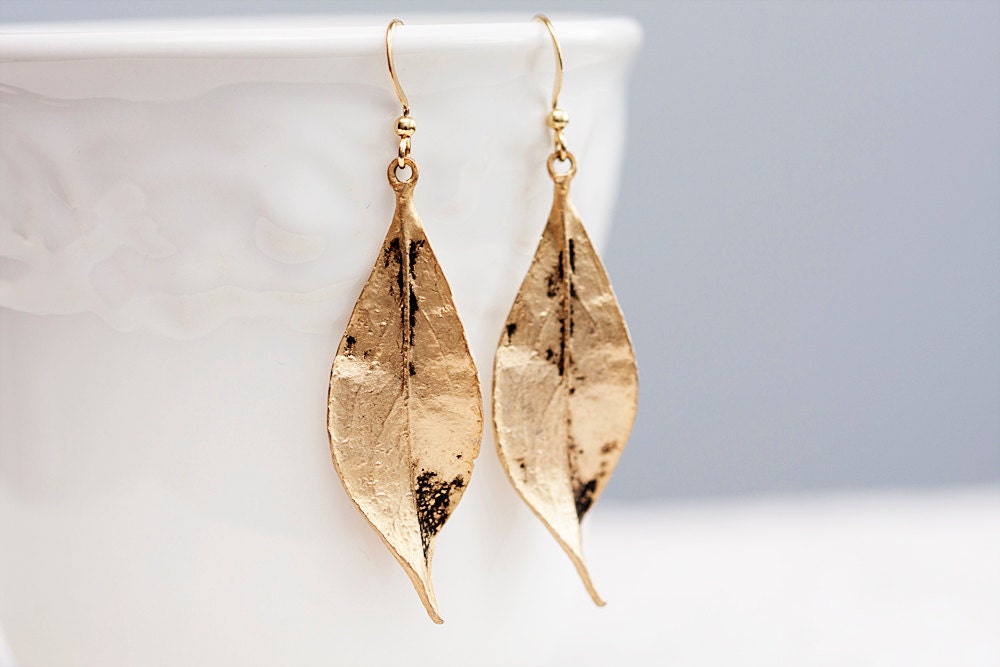 Autumn Leaf Earrings Antiqued Gold Leaf Simple Earrings Fall Leaves Pendant Dangle Leaf Jewelry - E099