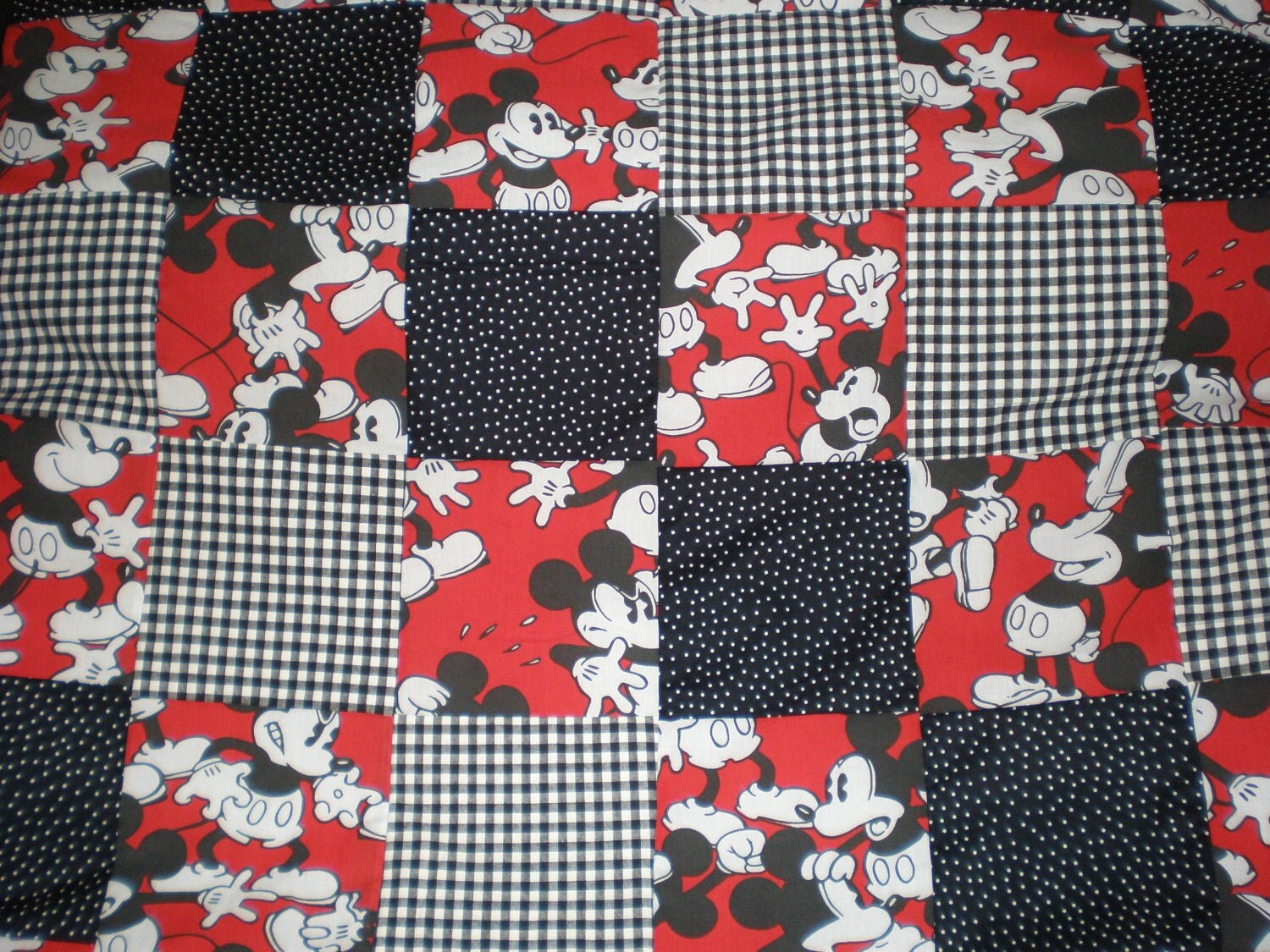 mickey mouse quilt