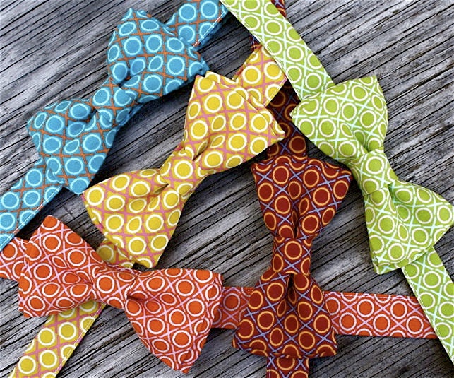Baby Bowtie -- Boys Bowtie in Blue, Yellow, Green, Pink, or Red XOXO Pattern