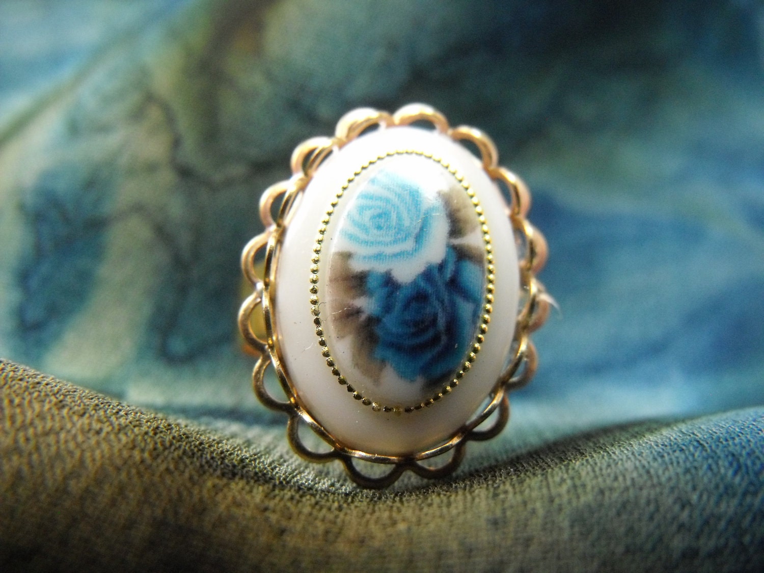 50 % off SALE        Vintage looking Blue rose adjustable ring, gold plated setting