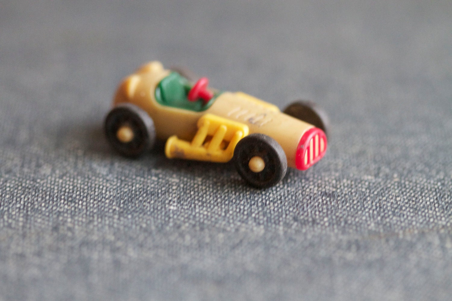 Ferrero Kinder Alfa Romeo 1930s Monoposto Race Car Toy