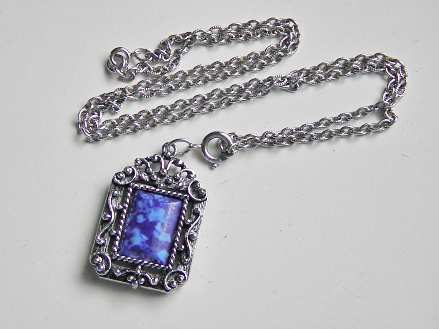 Vintage Lapis Lazuli Blue Pendant Necklace