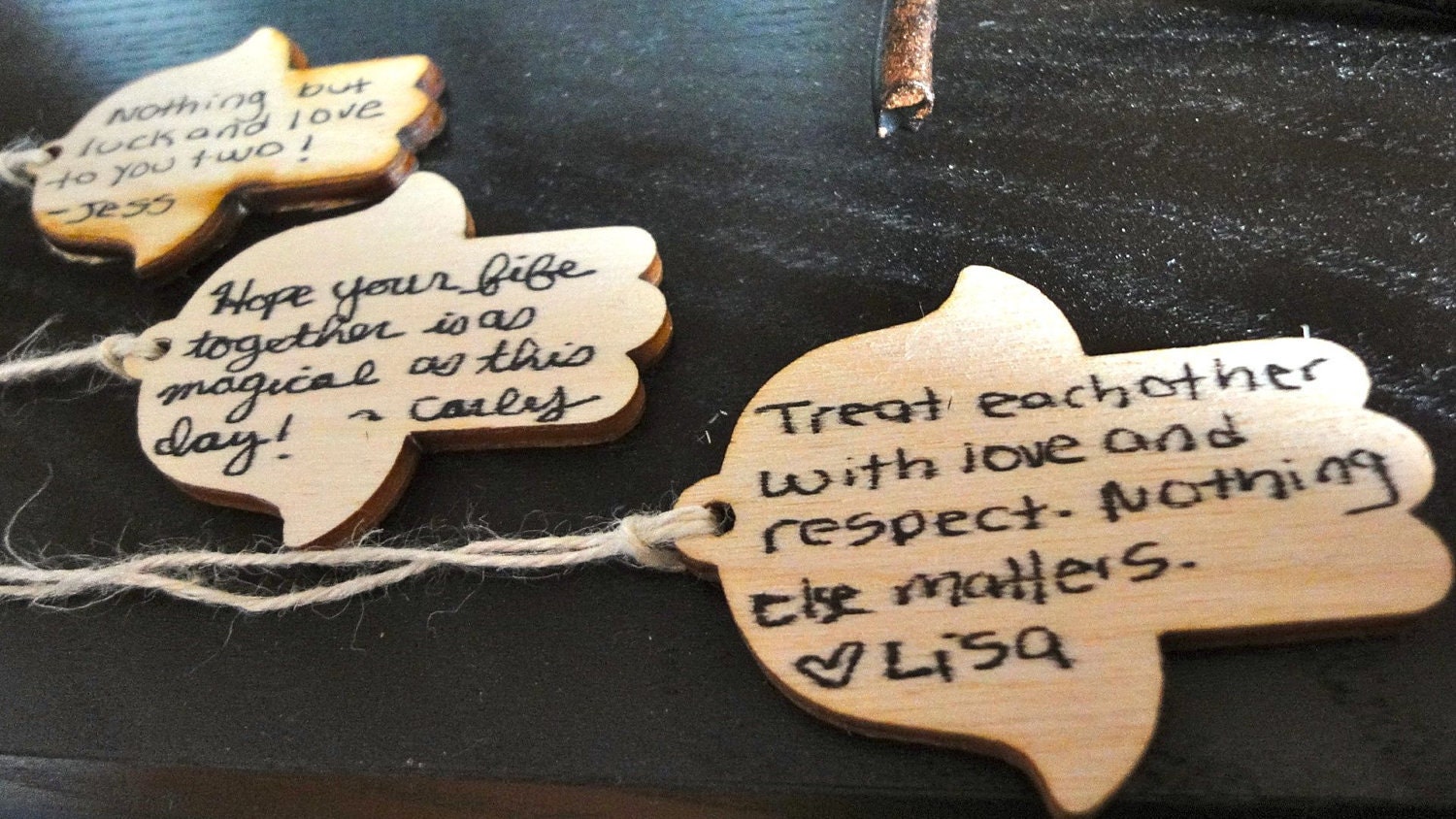 Wishing Tree Tags Wooden Set of 25 - Hamsa with Curly Tree Swirls for Weddings, Showers, Bar/Bat Mitzvah