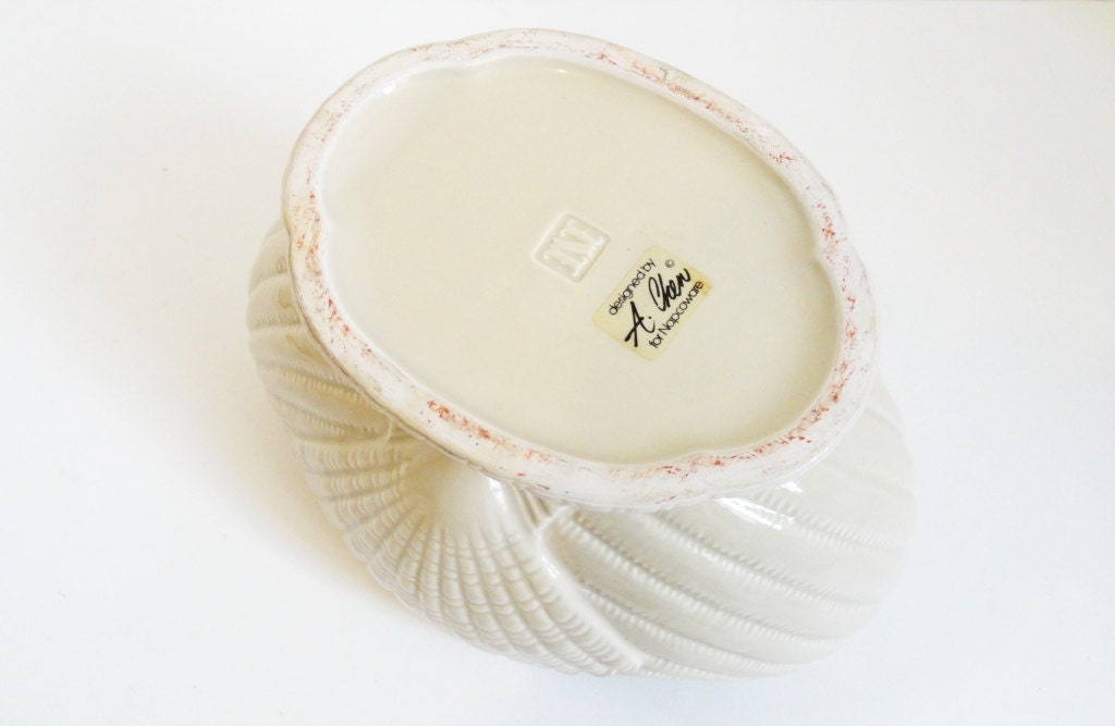 Vintage Napcoware Shell Planter Vase A Chen