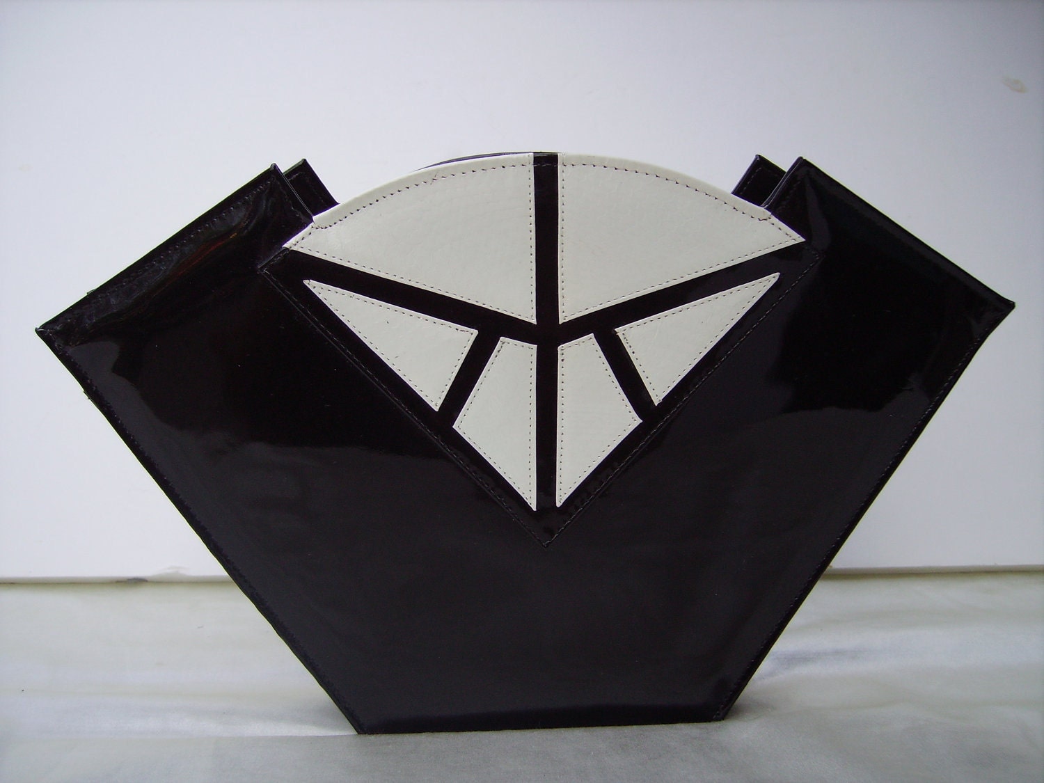 Vtg JASMIN Patent Leather and Snakeskin Clutch Handbag Purse