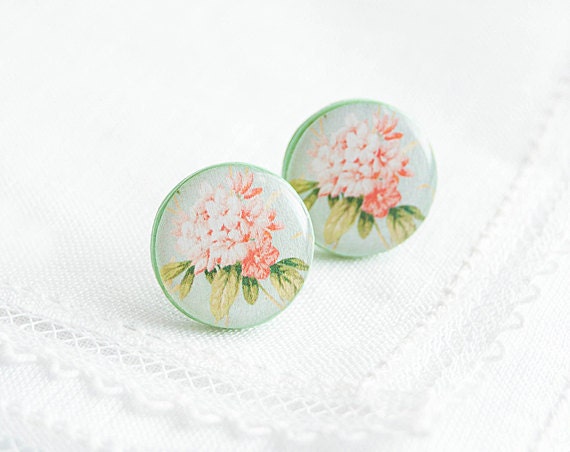 Pink flower stud earrings, floral post earrings, spring fashion, nature, garden jewelry, mint ear studs