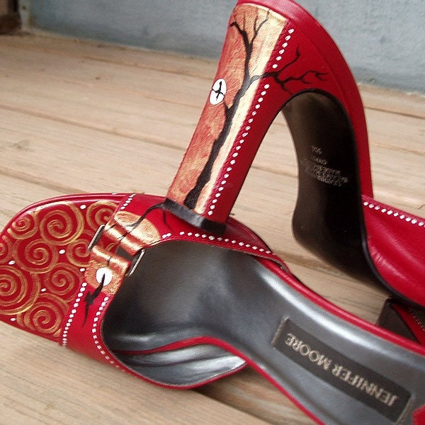 Black Forest painted shoes W9