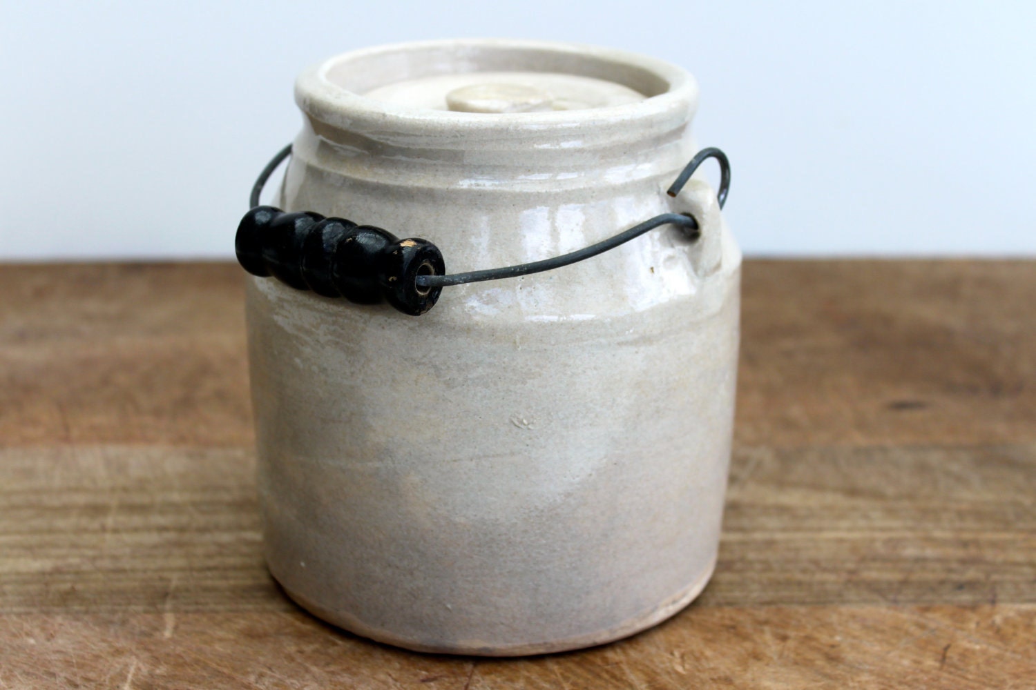 Vintage crock pot