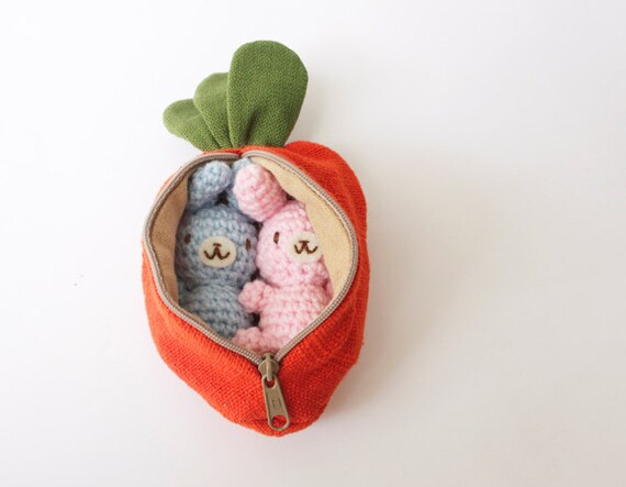 Two Small Crochet Amigurumi Bunny Rabbit in Orange Carrot Purse/Zipper Pouch Gift Set / Stuffed Toys - MADE TO ORDER, Choose your own color