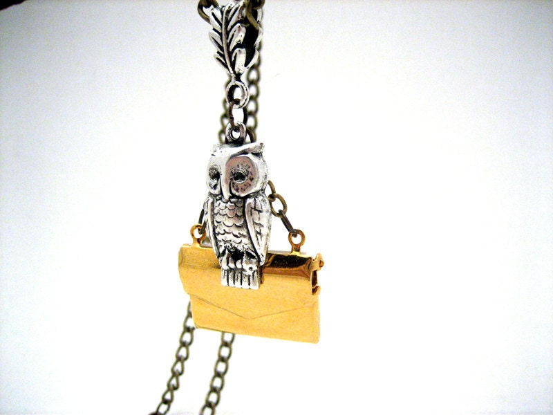 Owl Post Necklace with Hogwarts Acceptance Letter - Harry Potter