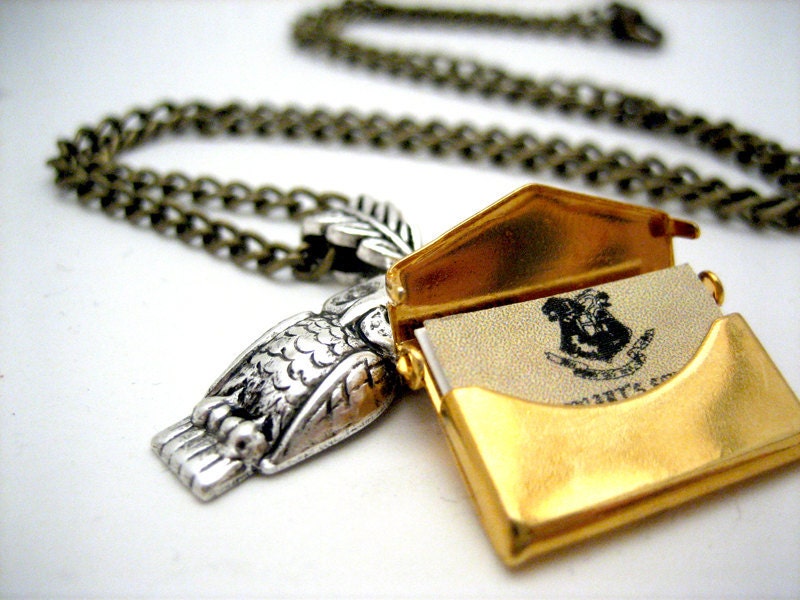 Owl Post Necklace with Hogwarts Acceptance Letter - Harry Potter