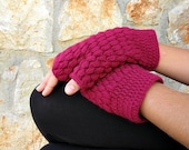Short Fingerless Fuschia Gloves
